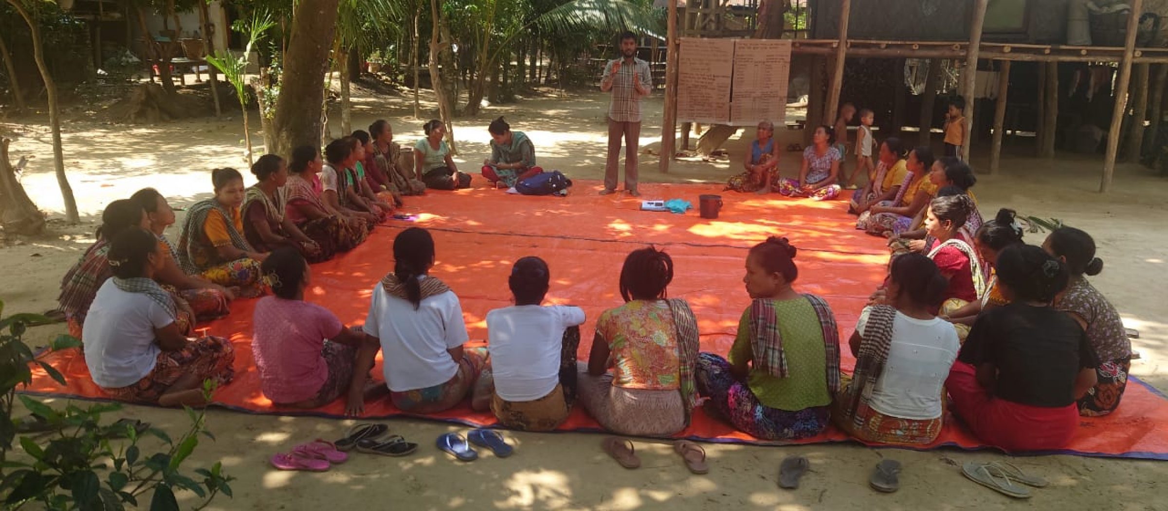 Fermer Field School Session at Boro Bomu Headman Para, Gajalia Union, Lama (2)